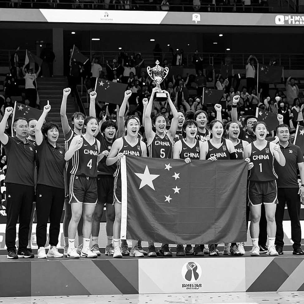 Asian Cup 2027 không hoãn: Kim Sang Sik và cấu trúc tấn công một điểm chết