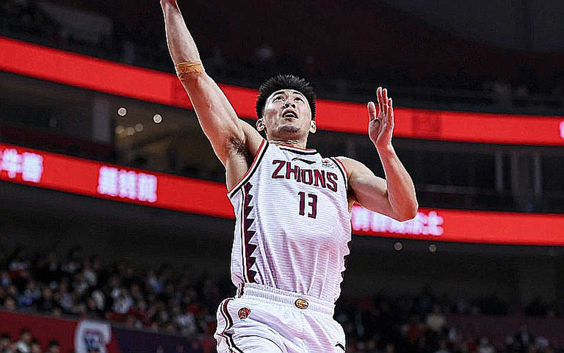 1,247 minutes and a knee that speaks: why a young Danang Dragons guard needs more than two weeks of rest 1,247 minutes and a knee that speaks: why a young Danang Dragons guard needs more than two weeks of rest