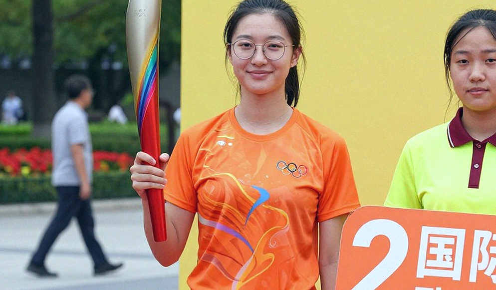 Bức tường không xây để chắn: V.League và mùa chuyển nhượng viết lại ký ức