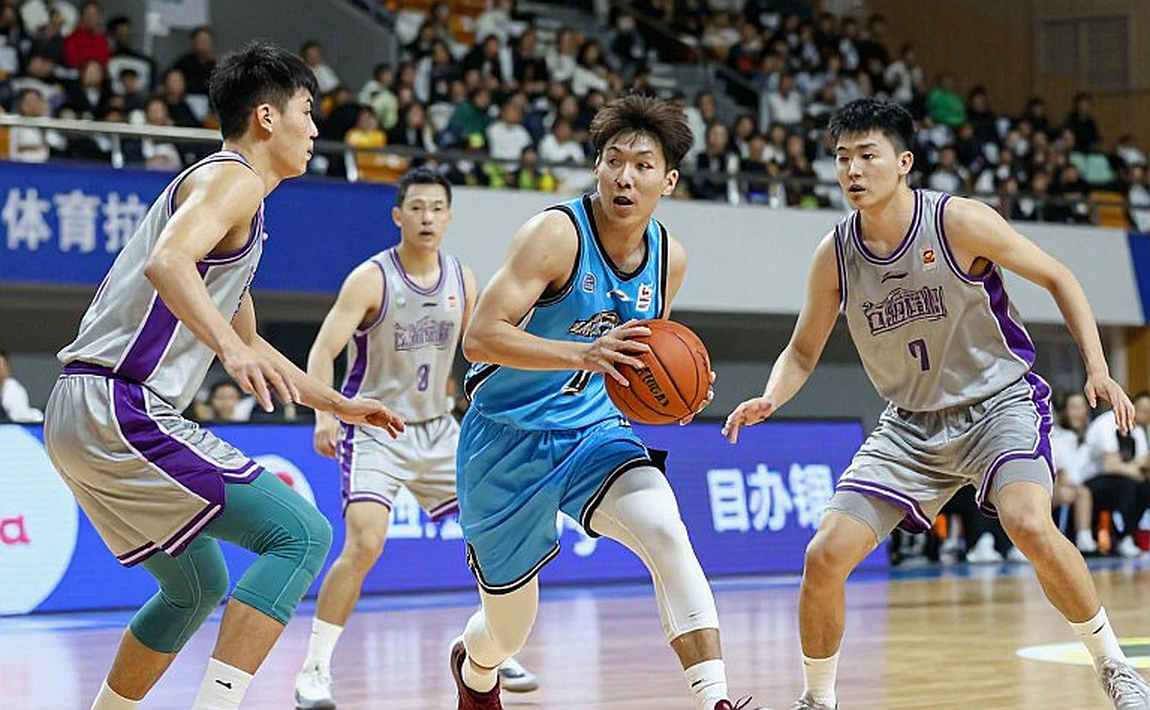 V.League 1: kỳ chuyển nhượng xoay quanh hợp đồng ngắn hạn, không phải tin đồn