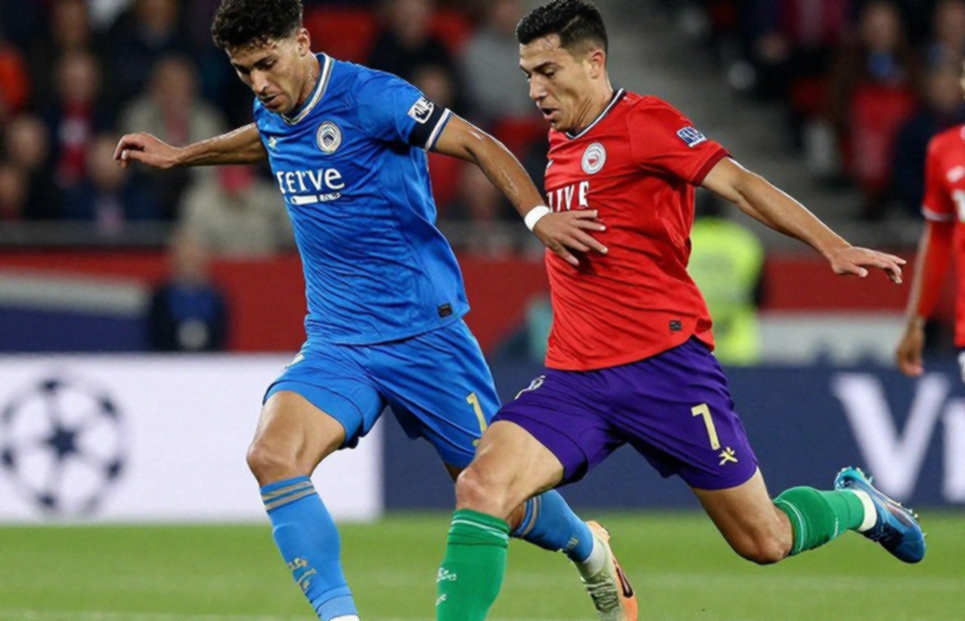 Doan Van Hau's Four-Match Ban: The Suspension Won't Block Selection, But the Biological Clock Might Doan Van Hau's Four-Match Ban: The Suspension Won't Block Selection, But the Biological Clock Might