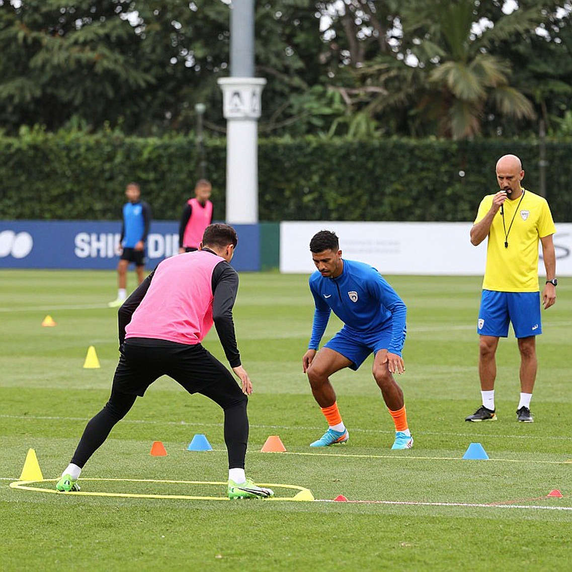 Al-Khelaifi từ chối tranh cử chủ tịch FIFA: Khi quyền lực chọn ở lại căn phòng của chính nó Al-Khelaifi từ chối tranh cử chủ tịch FIFA: Khi quyền lực chọn ở lại căn phòng của chính nó