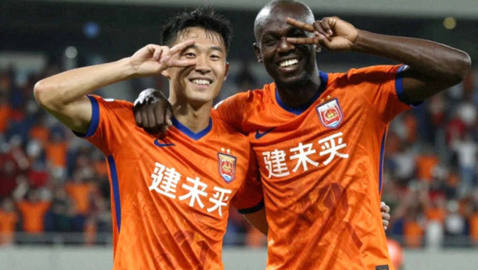 Phút 90+5 không va chạm: Chấn thương của Đình Bắc và bài toán tải trọng mà V.League chưa dám gọi tên