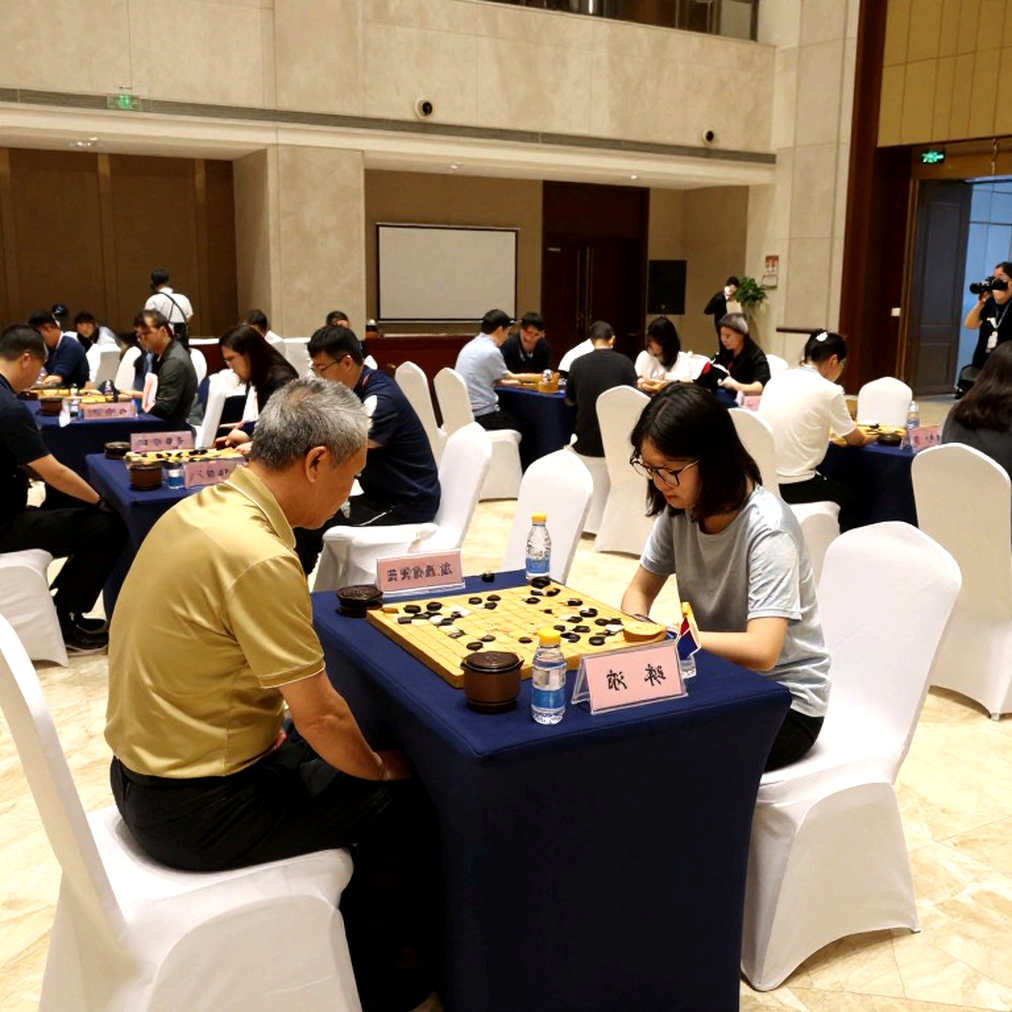 Tháng Tám của ChessBase: Bản vá Petroff và cuộc đua kỹ năng