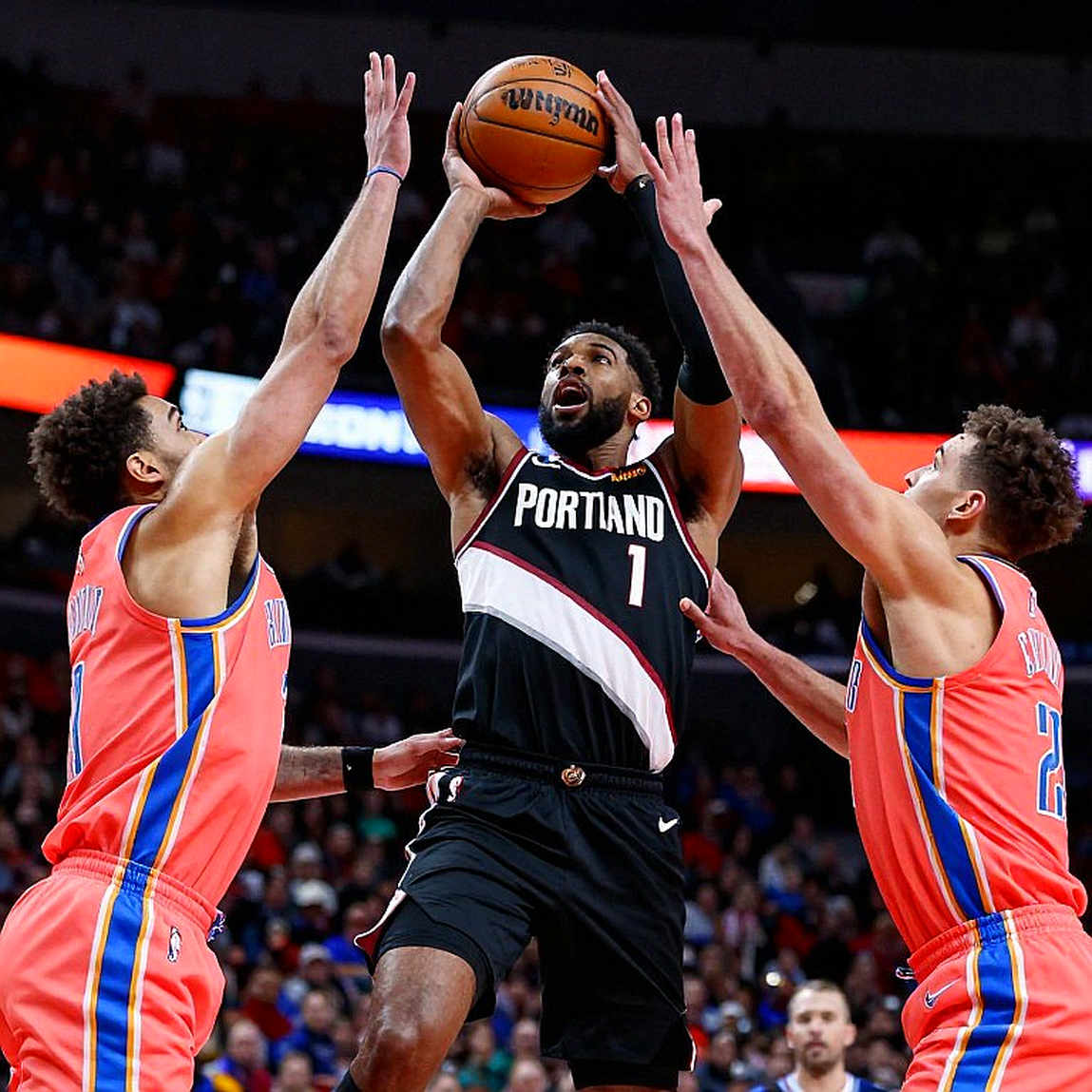 Anadolu Efes Lose 72-77 at Kızılyıldız: The Night Mike James Left on a Stretcher and a Creation System Exposed Its Blind Spot Anadolu Efes Lose 72-77 at Kızılyıldız: The Night Mike James Left on a Stretcher and a Creation System Exposed Its Blind Spot