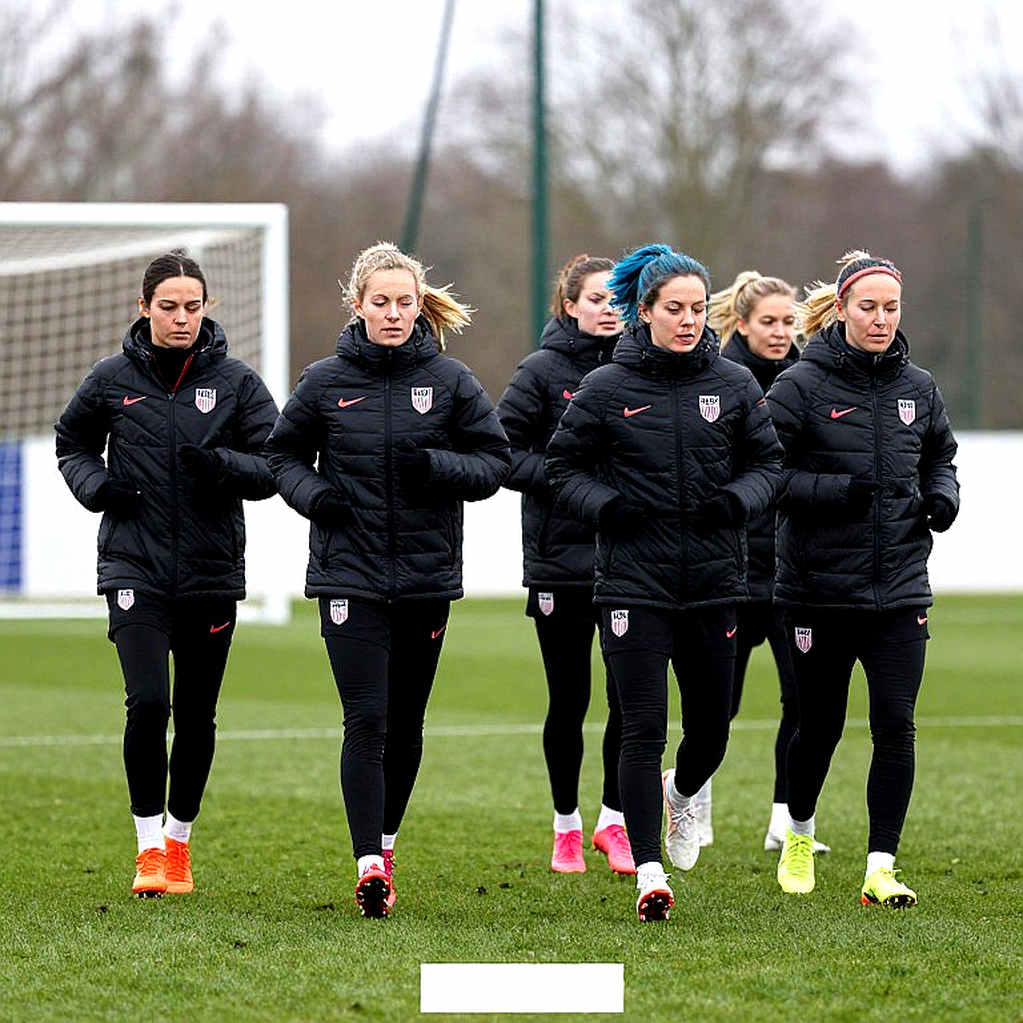 Five Internationals Return, One Viet Anh Stays Behind: Cong An Ha Noi's Load-Management Equation Before Lion City Sailors Five Internationals Return, One Viet Anh Stays Behind: Cong An Ha Noi's Load-Management Equation Before Lion City Sailors