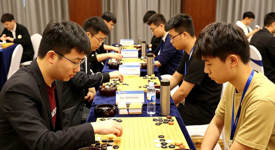 FIDE bầu tổng thống ở Samarkand: Rosenstein, Carlsen và canh bạc quyền lực đằng sau bàn cờ FIDE bầu tổng thống ở Samarkand: Rosenstein, Carlsen và canh bạc quyền lực đằng sau bàn cờ