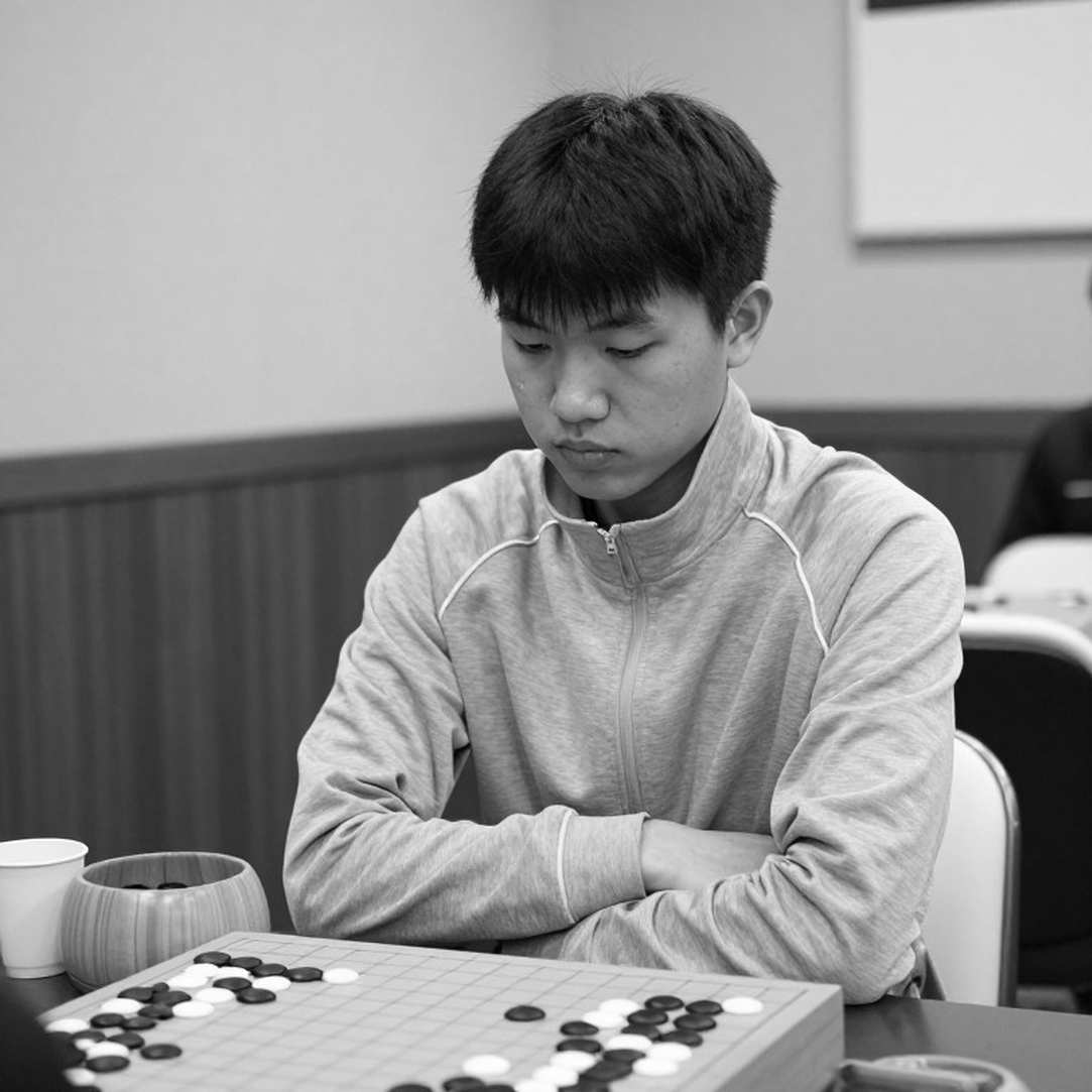 Bent Larsen trên bìa, Prague 2026 trong ruột: đọc lại số 225 của ChessBase Magazine Bent Larsen trên bìa, Prague 2026 trong ruột: đọc lại số 225 của ChessBase Magazine