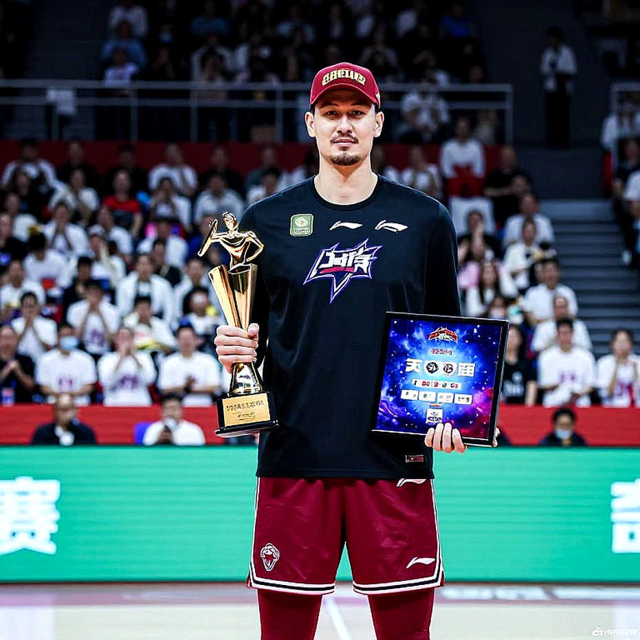 Shane Larkin and Saras's Load-Sharing Doctrine: Fenerbahçe Bets on Rotation Depth Shane Larkin and Saras's Load-Sharing Doctrine: Fenerbahçe Bets on Rotation Depth