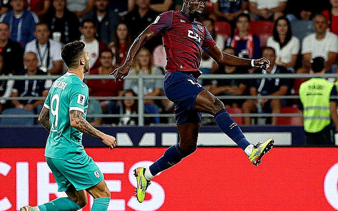 Vietnam 1-0 Philippines: The 25th-Minute Goal and the Gap Three Points Cannot Fill Vietnam 1-0 Philippines: The 25th-Minute Goal and the Gap Three Points Cannot Fill
