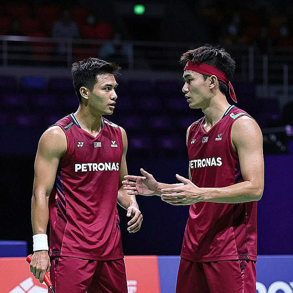 Indian Badminton at Asian Games 2026: Men's Team Reaches Semifinal Against China, Women's Team Falls to Japan Indian Badminton at Asian Games 2026: Men's Team Reaches Semifinal Against China, Women's Team Falls to Japan