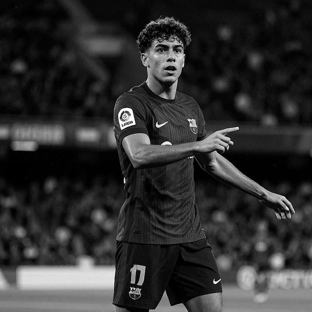 The Transfer Window and False Signals: When Noise Wears the Clothes of News