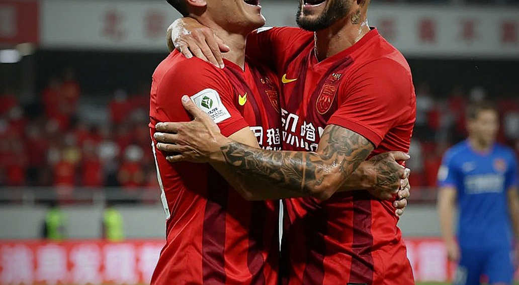 Rafael Márquez ra mắt giữa 'cơn sốt El Tri': Mexico bán hơn 60.000 vé cho một niềm tin chưa kiểm chứng Rafael Márquez ra mắt giữa 'cơn sốt El Tri': Mexico bán hơn 60.000 vé cho một niềm tin chưa kiểm chứng