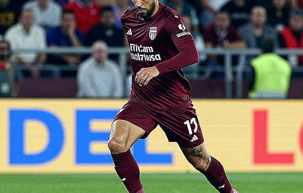 Van Dijk và cú lừa Bosman: Khi Liverpool tự nguyện để thủ quân ra đi Van Dijk và cú lừa Bosman: Khi Liverpool tự nguyện để thủ quân ra đi